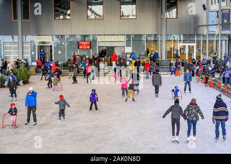 Die Werften Skate Plaza, untere Lonsdale, North Vancouver, British Columbia, Kanada Stockfoto