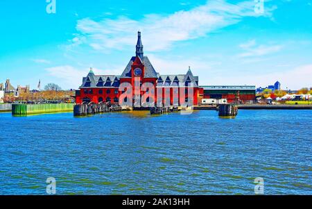 Central Railroad von New Jersey Terminal in Hudson Waterfront reflex Stockfoto