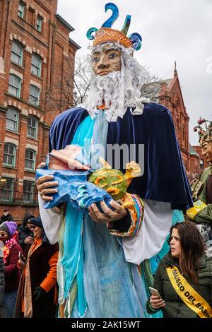 43. jährlichen Drei King's Day Parade gehostet von El Museo del Barrio in Spanish Harlem, New York City. Stockfoto