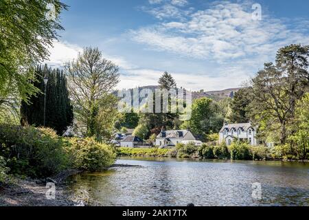 Mündung des Flusses Oich, Fort Augustus, Highlands, Schottland, UK - 12. Mai 2019 Stockfoto