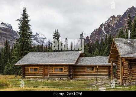 Elizabeth Parker Hütte in den Lake O'Hara Bereich der Yoho National Park, im September, British Columbia, Kanada Stockfoto