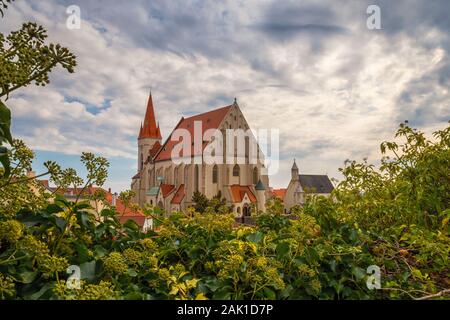 Nikolauskirche - Gotische Römisch-Katholische Kirche in Südmähren, Kulturgut, Znojmo, Tschechien Stockfoto
