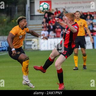 Seaview Stadion, Belfast, Nordirland. 01 Aug, 2019. UEFA Europa League zweite Qualifikationsrunde (zweite Bein) Kreuzfahrer (Rot/Schwarz) v Wölfe. Wolverhampton Wanderers Spieler Adama Traore (37) in Aktion. Stockfoto