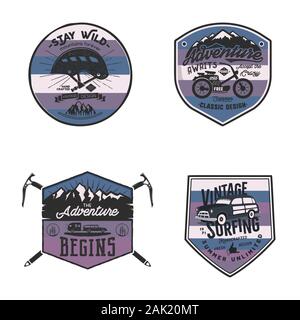 Vintage Camp Logos, Berg Abzeichen Set. Ungewöhnliche Farben. Handgezeichnete Etiketten Designs. Reiseexpedition, Fernweh und Wandern. Außenembleme Stock Vektor