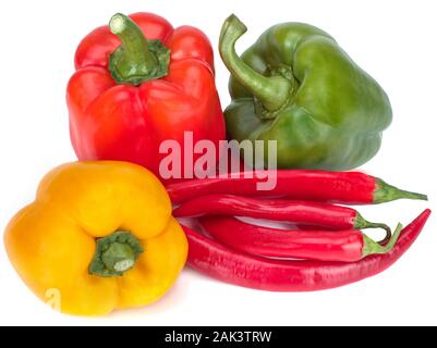 Sortierte Paprika isoliert auf weißem Hintergrund Stockfoto
