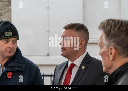 Paul Golding der Führer der Ersten außerhalb Großbritanniens das Haus des Parlaments, London, UK. 30/10/19. Stockfoto