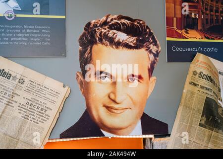 Bukarest, Rumänien - Dec 14, 2019: Ausstellung in der Rumänischen Kitsch Museum (Bukarest) Stockfoto