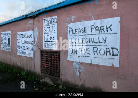 Eine einzigartige, unabhängige Ecke Shop auf der Bath Road, Cheltenham, Gloucestershire, Vereinigtes Königreich. - 4. Januar 2020 Bild von Andrew Higgins / Tausend Wort Medien Stockfoto