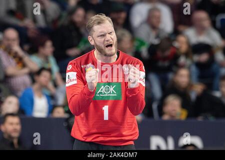 Mannheim, Deutschland. 04 Jan, 2020. goalwart Johannes BITTER (GER) Cheers; Comeback; Handball Laenderspiel der Maenner, Freundschaftsspiel, Deutschland (GER) - Island (ISL) 33:25, Mannheim/Deutschland am 04.01.2019 | Verwendung der weltweiten Kredit: dpa/Alamy leben Nachrichten Stockfoto