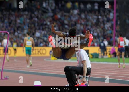 Tianna Bartoletta (USA) bei der abschließenden Weitsprung Frauen der IAAF Leichtathletik WM am 6. August im Olympischen Stadion in London, Großbritannien 201st Foto Laurent Lairys/DPPI Stockfoto