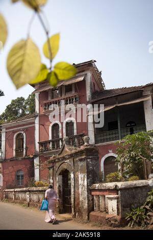 Bundesstaat Goa: Kolonialarchitektur in Panaji, Indien | Verwendung weltweit Stockfoto