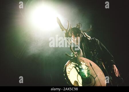 Kopenhagen, Dänemark. 21. Juni 2019. Die Internationale alternative Folk Metal Band Heilung führt ein Live Konzert während der dänischen Heavy Metal Festival Copenhell 2019 in Kopenhagen. (Foto: Gonzales Foto - Mathias Kristensen). Stockfoto