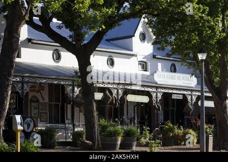 Stellenbosch: Gemischtwarenladen "Oom Samie se Winkel" in der Dorp Street, Suedafrika | Verwendung weltweit Stockfoto