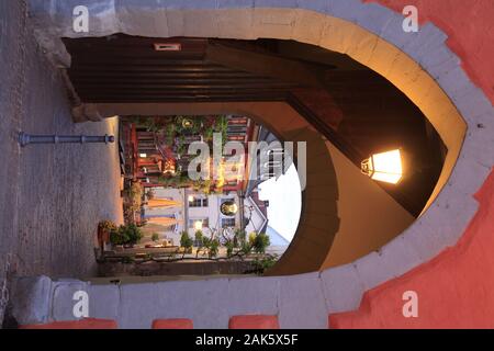 Meersburg: Obertor in der Altstadt, Bodensee | Verwendung weltweit Stockfoto