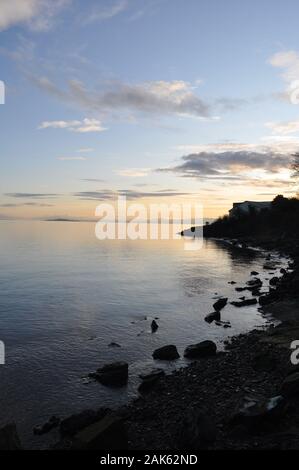 Firth-of-Forth von Silver Sands Strand in Brighton & Hove, Fife, Schottland gesehen. Stockfoto