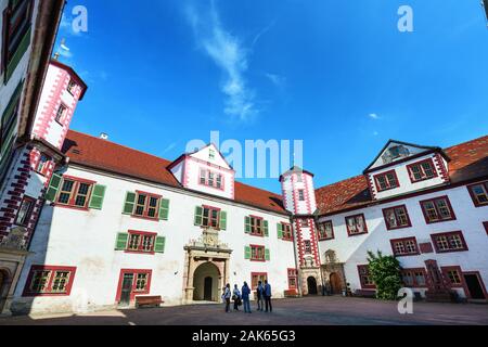 Schmalkalden: Schloss Wilhelmsburg, Innenhof | Verwendung weltweit Stockfoto