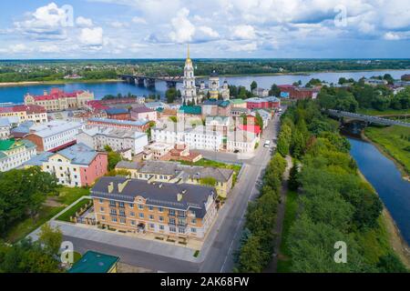 Ansicht der Spaso-Preobrazhensky Kathedrale im historischen Zentrum von rybinsk auf einem sonnigen Juli Tag. Region Jaroslawl, Russland Stockfoto