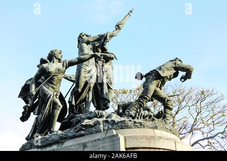 San Jose: Monumento Nacional, Bronzefigur im Parque Nacional, Costa Rica | Verwendung weltweit Stockfoto