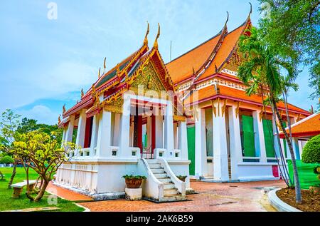 BANGKOK, THAILAND - 15 April, 2019: Die kleine Mangkhalaphisek Pavillon mit schönen Dach im Thai Stil im Nationalmuseum Bangkok, April Stockfoto