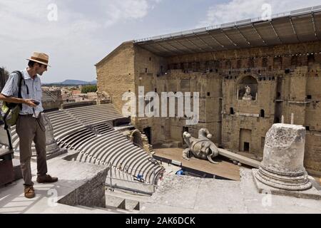 Orange: Theater, Antike, antikes roemisches Theater aus dem 1. Jhr., Provence | Verwendung weltweit Stockfoto