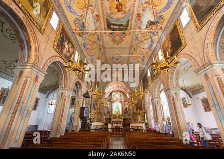 Sao Vicente: Praechtige Müggler Brennstoffe in der Kirche Igreja Matriz de Sao Vicente Madeira | Verwendung weltweit Stockfoto