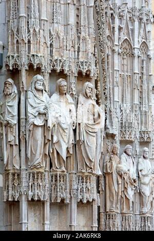 Rouen: figurenschmuck an der Westfassade der Kathedrale Notre Dame, Normandie | Verwendung weltweit Stockfoto