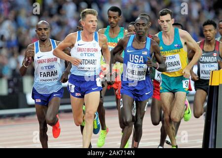 Paul Chelimo (USA) Andrew Butchart (Großbritannien), Mo Farah (Großbritannien) und Patrick Tiernan (Allemagne) im Finale der 5000 Meter Männer der IAAF Leichtathletik WM am 6. August, 201 im Olympischen Stadion in London, Großbritannien Foto Laurent Lairys/DPPI Stockfoto