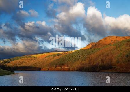 UK, Peak District, Ladybower Vorratsbehälter betrachtet aus Ashopton Viadukt Stockfoto