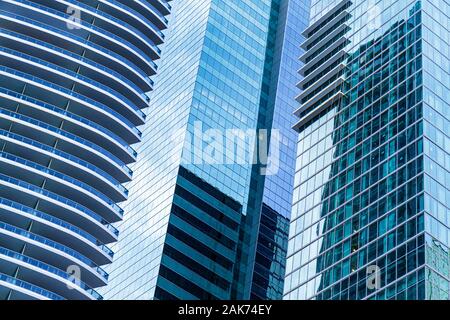 Miami Florida, Brickell District, Hochhaus Wolkenkratzer Gebäude Gebäude Eigentumswohnung Wohnapartment Wohnungen Gehäuse, Balkone, off Stockfoto