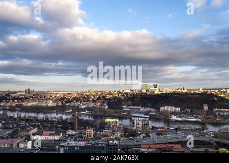 Panoramablick auf die inos Bezirk mit Prag, die höchsten Gebäude von Devin in Prag, Tschechische Republik Stockfoto