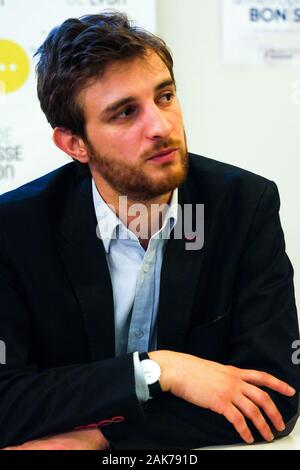 Andrea Kotarac, Rassemblement National Kandidat Lyon Metropole Ratspräsidentschaft innehat, Pressekonferenz, Lyon, Frankreich Stockfoto