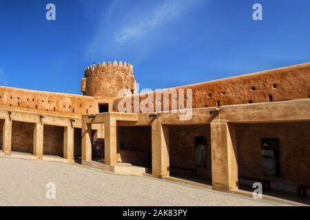 Al Zubara Fort ist eine historische Militärfestung von Qatari, die im Jahr 1928 erbaut wurde. Es ist eine der wichtigsten Touristenattraktionen in Katar. Stockfoto