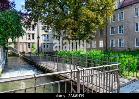 Eindrücke von der alten Stadt Augsburg mit mit seiner komplexen Kanalsystem Stockfoto