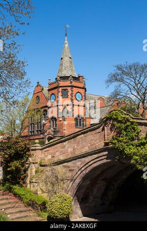 Das Lyceum und Dell, Port Sunlight, Wirral, England Stockfoto