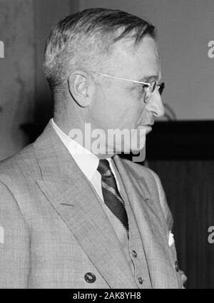 Vintage Foto von Harry S Truman (1884-1972) - Der 33. US-Präsident (1945 - 1953). Foto von Harris & Ewing in Washington DC am 12. April 1937, als Truman war ein Senator für Missouri aufgenommen. Stockfoto