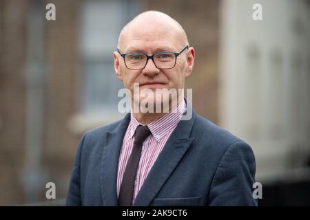 Neu Sinn Féin MP, Paul Maskey, in Westminster, London gewählt. PA-Foto. Bild Datum: Mittwoch, 8. Januar 2020. Photo Credit: Dominic Lipinski/PA-Kabel Stockfoto