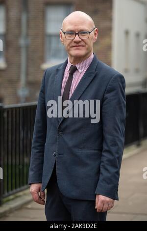 Neu Sinn Féin MP, Paul Maskey, in Westminster, London gewählt. PA-Foto. Bild Datum: Mittwoch, 8. Januar 2020. Photo Credit: Dominic Lipinski/PA-Kabel Stockfoto