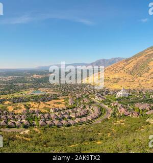 Platz Blick auf den Vorort in Salt Lake City Utah umgeben von Bergen Stockfoto