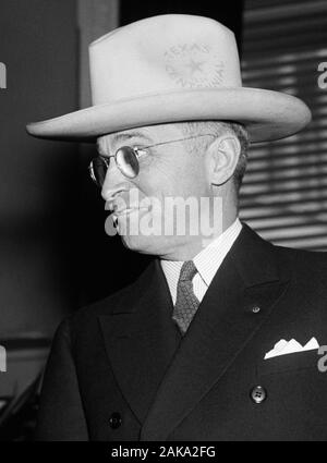 Vintage Foto von Missouri Senator - und künftige Präsident Harry S Truman. Foto von Harris & Ewing in Washington DC am 17. Februar 1938 berücksichtigt. Truman (1884-1972) später in der 33., US-Präsident (1945 - 1953). Stockfoto