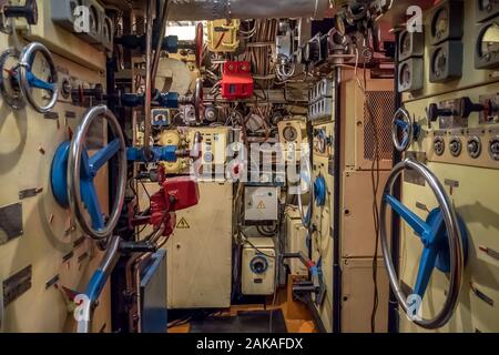 Kalikow, Russland - Januar 2018. U-Boot Museum B -413. Das Energiezentrum eines Diesel-U-Boots. Stockfoto