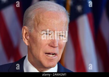 Demokratische Präsidentschaftskandidat, der ehemalige Vizepräsident Joe Biden liefert Erläuterungen zu den jüngsten Aktionen der Trumpf Verwaltung im Irak am 7. Januar 2007 Stockfoto