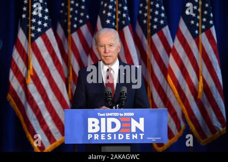 Demokratische Präsidentschaftskandidat, der ehemalige Vizepräsident Joe Biden liefert Erläuterungen zu den jüngsten Aktionen der Trumpf Verwaltung im Irak am 7. Januar 2007 Stockfoto