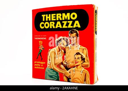 Vintage Thermo Rüstung THERMOGENE Fütterungsarzneimittel weiche Watte mit Capsicum veranschaulicht, indem Leonetto Cappiello der ikonischen Werbung in 1919 Stockfoto