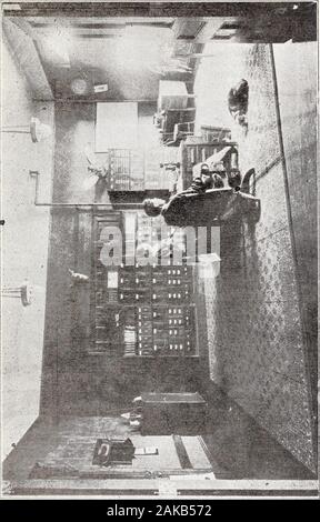 Jahresbericht des Montana Schulen für Gehörlose, Blinde und rückwärts Kinder. Rney Allgemeine HON. Mai TRUMPER Supt. der allgemeinen Anweisung, Staatssekretär CHARLES HALL Missoula BRUCE KRAMER Butte L. H. PAUST Libby W. S. HARTMAN Bozeman DR ernannt. C. E.K.V. große Palls JOHANNES DEITRICH Helena LUDWIG STEIN Dillon W. H. NYE Billings L. R. FOOTE, Sekretärin des Vorstands Helena KURATORIUM H. J. Hansmann-menzemer, B.A., M. ein Präsident L. F. SKELTON, Sekretärin. Boulder J.E.KELLY  ... Boulder LEHRERN UND POLIZEIBEAMTEN H. J. Hansmann-menzemer, B.A., M. ein Präsident Frau R. A. HAMMER Sekretär des Präsidenten Lehrer Stockfoto