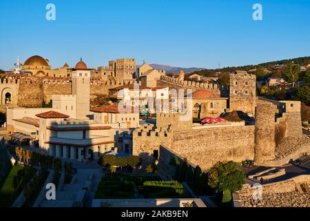 Georgien, Kaukasus, Samtskhé-Djavakhétie, Akhaltsikhe, Rabati Burg aus dem 9. Jahrhundert Stockfoto