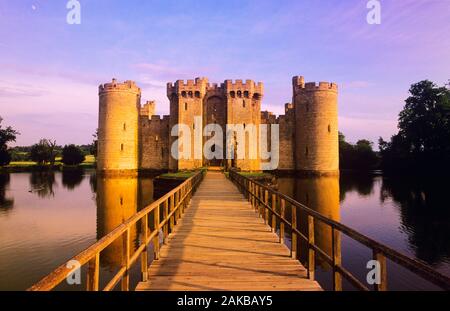 Außenansicht von Bodiam Castle, East Sussex, England, Großbritannien Stockfoto