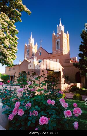 Blick auf San Felipe de Neri Kirche, Albuquerque, New Mexico, USA Stockfoto