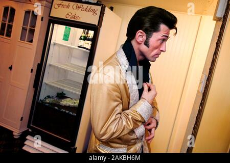 Elvis Imitator und Prediger Kent Ripley, Graceland Wedding Chapel, Las Vegas, Nevada, USA Stockfoto