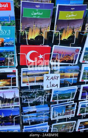 Verkauf Postkarte - Markt in Istanbul - Bosporus - TÜRKEI Stockfoto