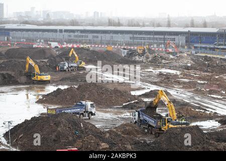 Bauarbeiten an der alten Eiche, im Westen von London, wo u-Plattformen für HS2 mit Elizabeth line (Traverse) Züge, nach Heathrow und London Link wird. Stockfoto